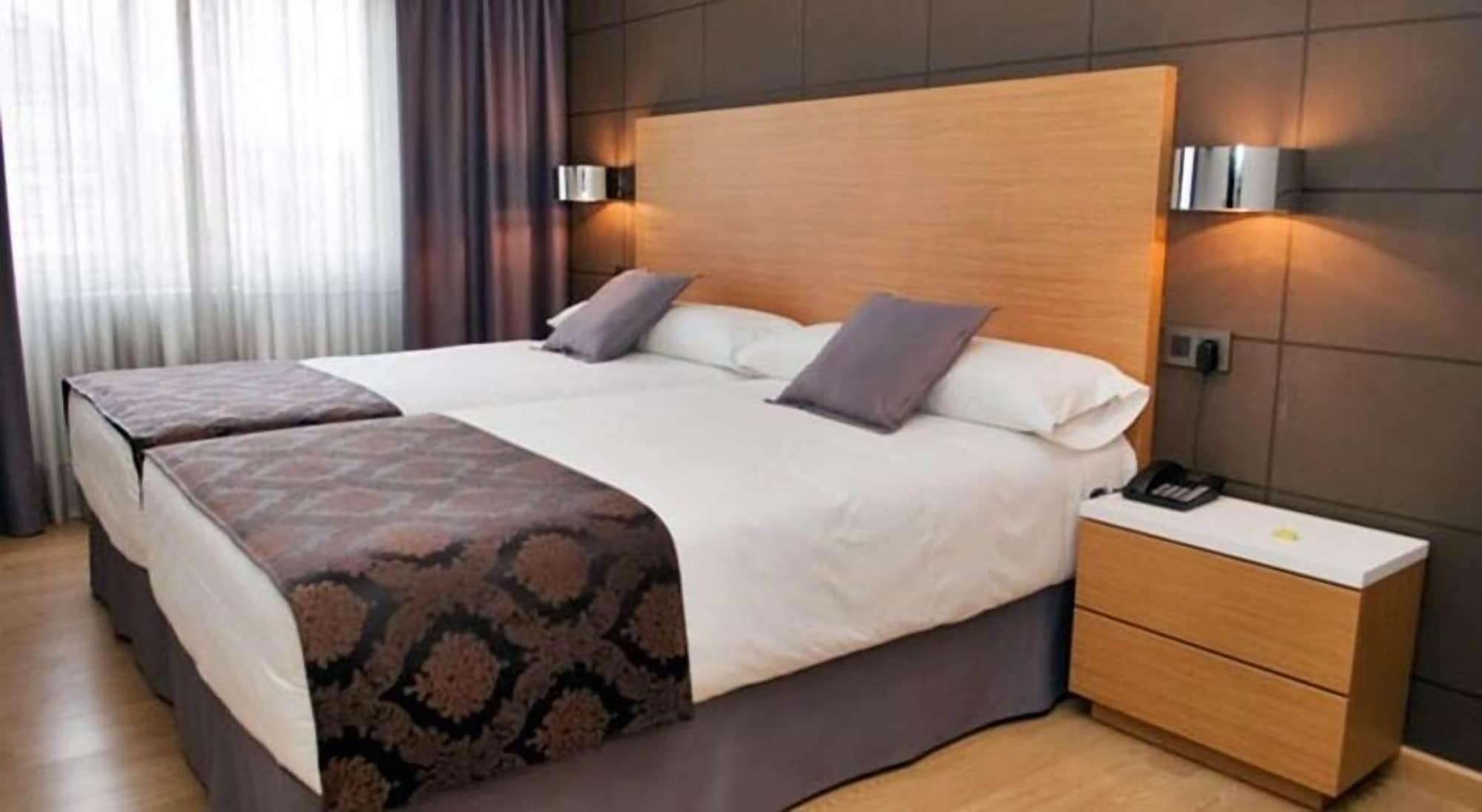 Hotel Universal 2*