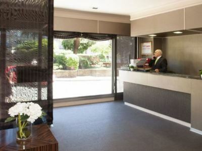 Universal Hotel 2*